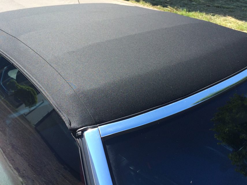 RENOVATION CAPOTE à Lille propose un traitement professionnel pour redonner vie aux capotes de cabriolets. 
