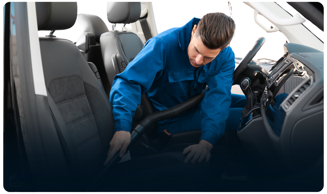 Service de lavage de voiture à Lille, offrant un nettoyage en profondeur pour éliminer saletés et contaminants, idéal pour un detailing auto de qualité supérieure